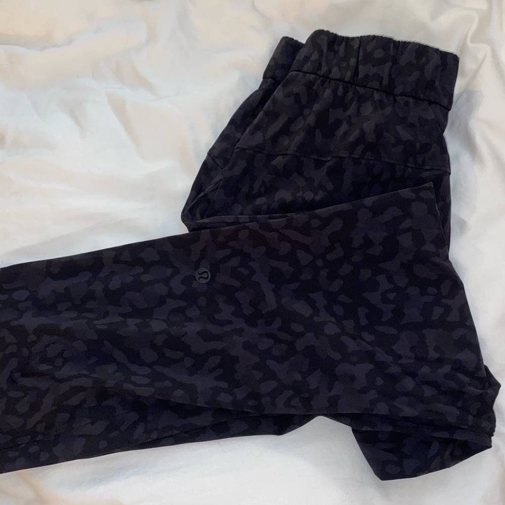 Lululemon On The Fly Pant 7/8 Print S4